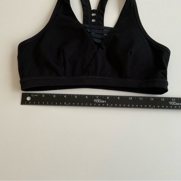 Abercrombie & Fitch Racer Back Run Bra Sz M Black Gym Fitness Workout Sporty - Picture 3 of 7